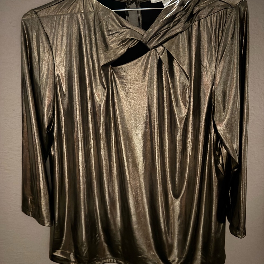 Elegant & Fun!  Gold Metallic Twist-Detail Nine-West Blouse NWT
